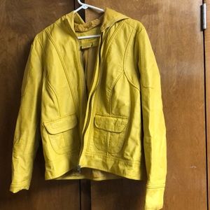 Women’s hooded yellow leather jacket XL